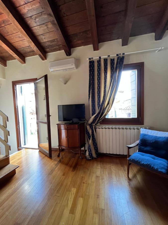 Romantic Rialto Apartment Venesia Bagian luar foto