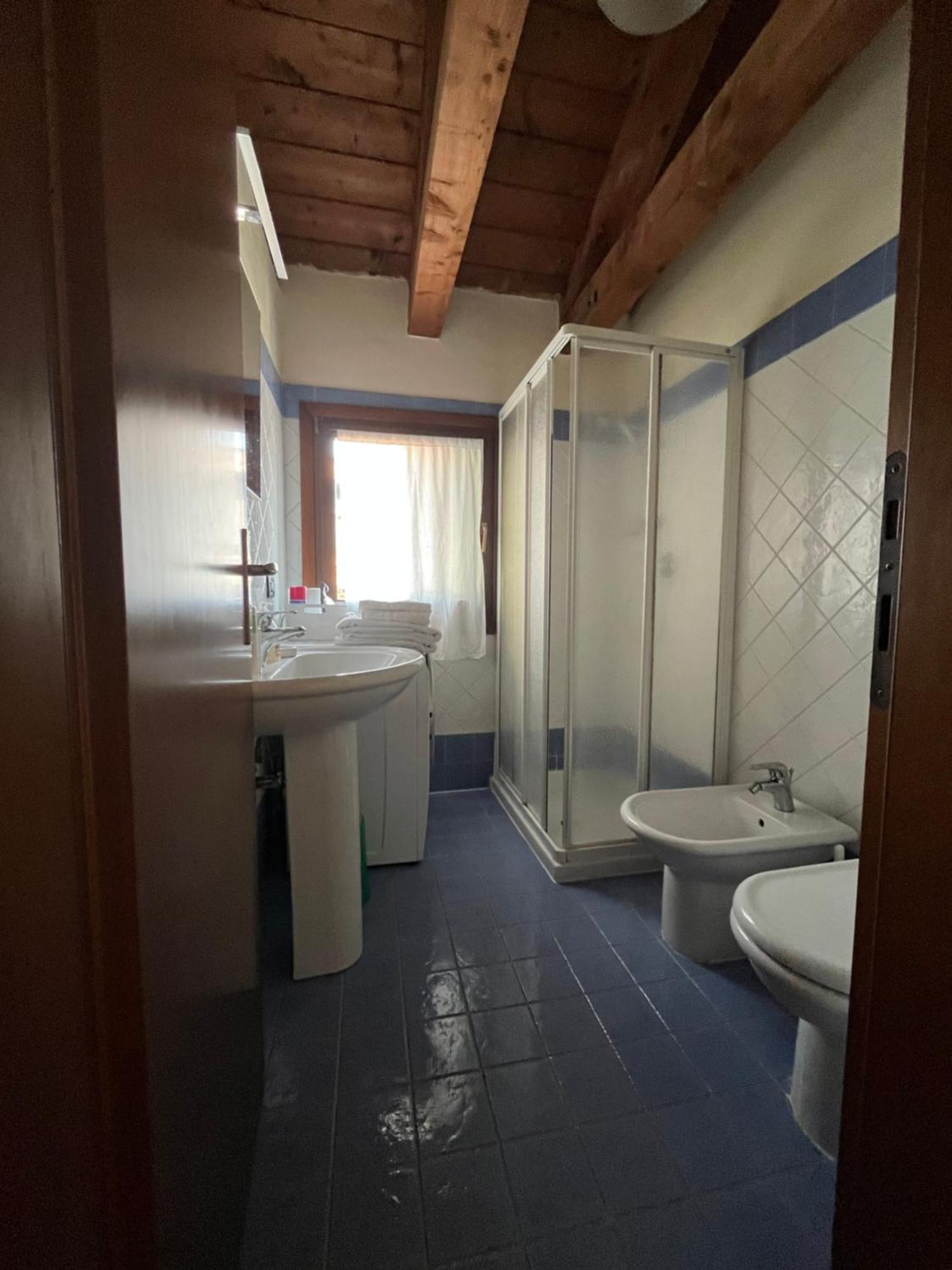 Romantic Rialto Apartment Venesia Bagian luar foto