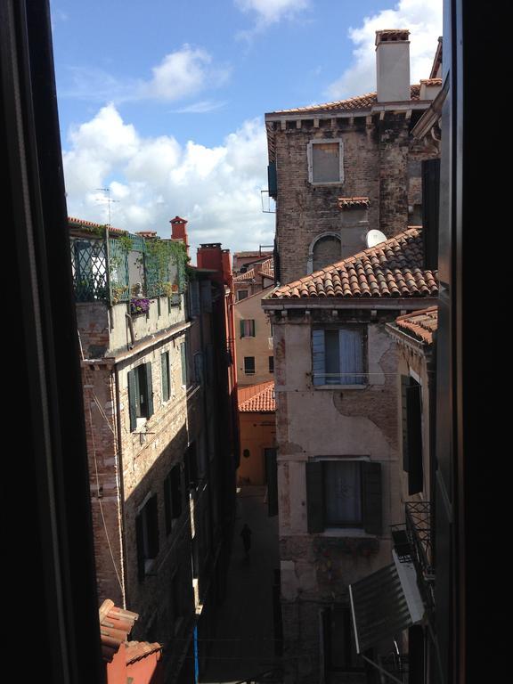 Romantic Rialto Apartment Venesia Bagian luar foto