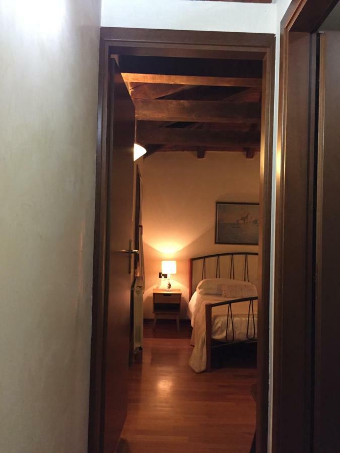Romantic Rialto Apartment Venesia Bagian luar foto